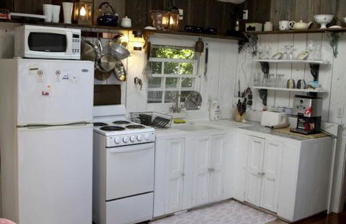 Charming Cottage Rental on a Private Beach in Cape Cod, Massachusetts - Foto 3