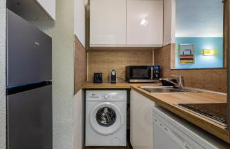 Serenity Aparthotel, la Défense - Eiffel tower view - 5 min walk to Subway - Foto 9