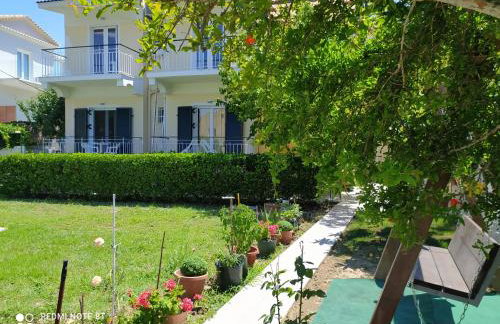 Elenas Garden - Foto 26