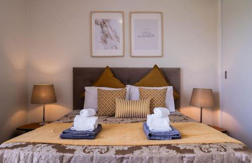 Quiet & Comfy Azorean Sapphire - Photo 17