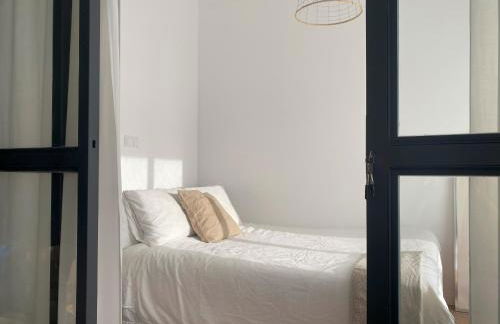 Lisbon, renovated T2 apartment Portas de Benfica - Foto 14