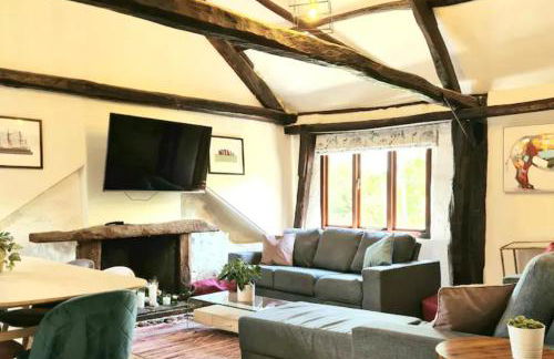 Historic Property with Stunning Views (Walk to the pub) - Foto 11