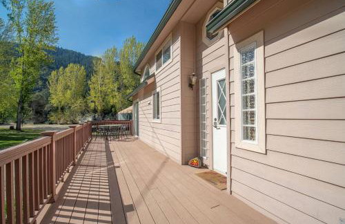 Luxury Cottage with Furnished Deck in Trinity, California - Foto 20