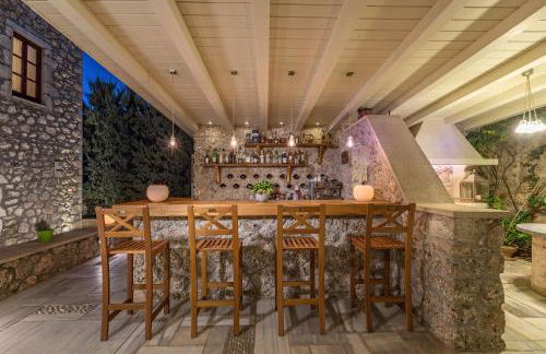 Mare Monte Luxury Suites - Photo 27