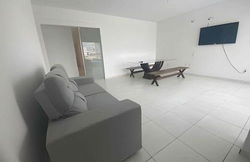 Próx a orla, 14 pessoas, ar condicionado e garagem - Foto 3