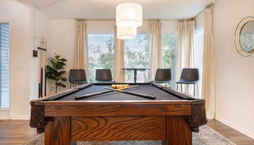 Cozy & Elegant Gem Fenced Yard BBQ & Games - Foto 2