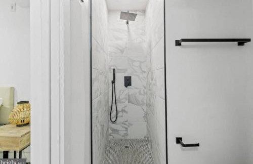 Modern & Colorful ~ 5* Location - Foto 13