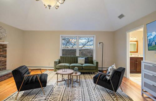 Huge Retreat w Alaska King, Pool & Jacuzzi Tub Indoor - Foto 65