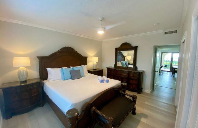 Oceanfront Condo on Seven Mile Beach - Photo 8