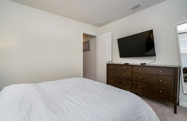 8 Bed 6 Ba Villa with Games, Pool & Spa - Foto 17