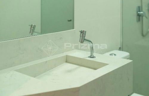 306 Bl 03 - WaldGarten Bombinhas - 50 m do Mar e Frente Avenida - Condomínio de Alto Padrão - Piscina - Academia - Salão de jogos - Foto 18