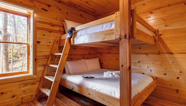 Misty Mountain by Avantstay Hot Tub, Mountain Views, Theater, Pool Table - Foto 5, Habitación