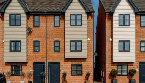 Large Modern Scenic 4 Bedroom Townhouse - Foto 1