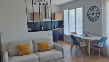 T2 Centre ville, Soulages, Amphithéâtre - WIFI clim balcon parking - Photo 2