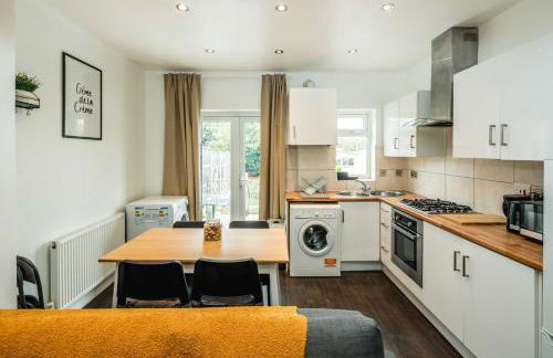 Lovely 3 bed house in Feltham - Foto 4