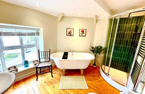 The Old Toll House - Photo 27