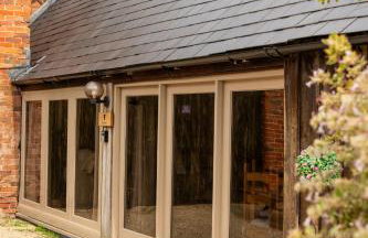 Cosy Cotswolds Farm Stay with Log Burner - Peaceful Winter Retreat - The Dairy - Foto 53