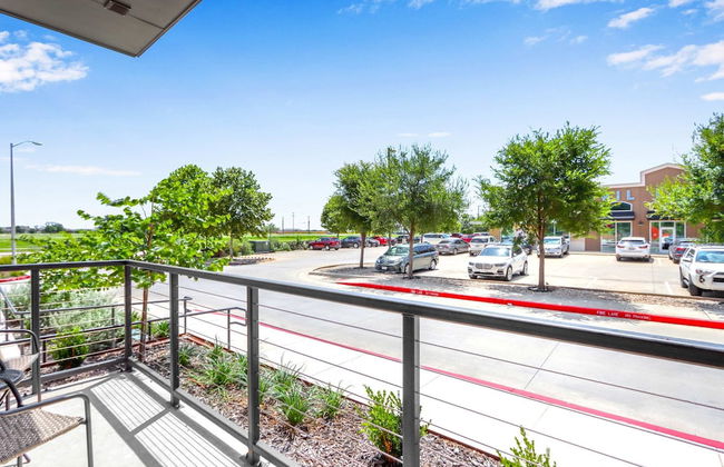 Relax in a Luxe Resort-style Condo - Foto 27