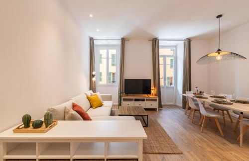 Magnifique 2P avec vue sur le port de Nice - Photo 16