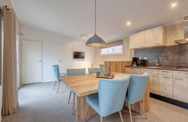 Modern Chalet With Dishwasher Near the Beach - Photo 6