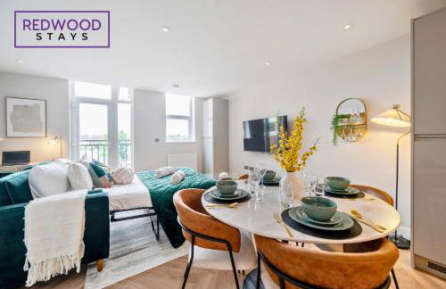 Brand New Premium Serviced Apartments, Free Parking, High-Speed WiFi By Redwood Stays - Foto 39