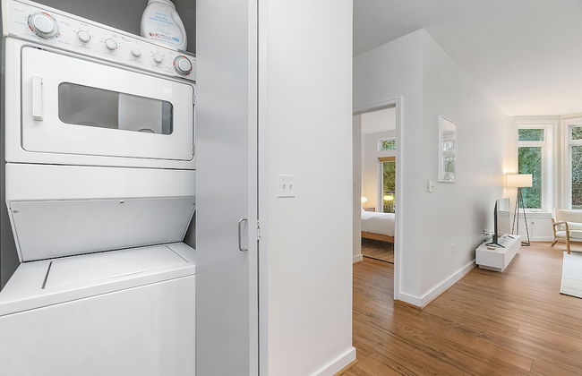 Belltown's Flower Moon - Foto 18