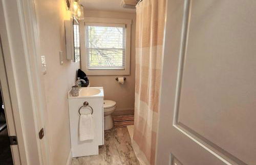 Cute and Cozy 2bed-4 Miles to LU - Foto 13