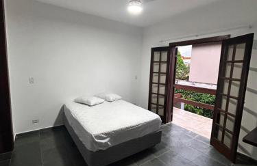 Beach House in Barra do Una - Não fornecemos roupas de cama e banho - Foto 6