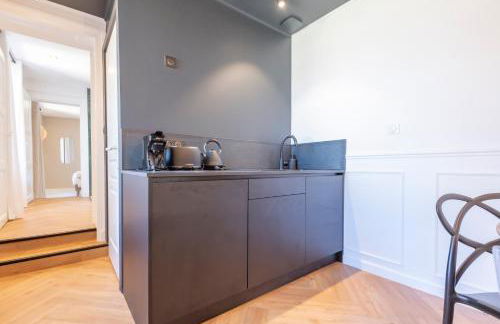 Le Cosy Chic . Proche gare . Centre-ville Mâcon . Neuf . Climatisation . Design . Wifi . - Foto 9