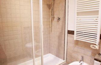 Sofia House with Private Parking - Foto 20