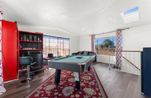 Colorful and Cozy Haven with Heated Pool - Foto 24