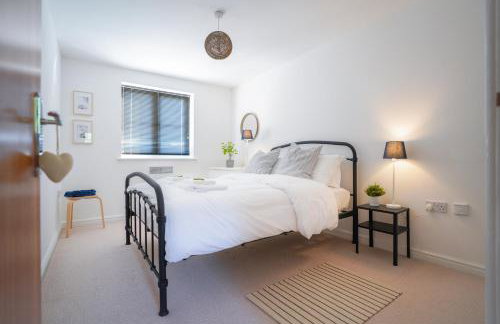 Stylish Apartment with Private Parking - Foto 2