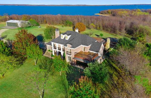 Luxury 5 Acre Private Estate on Lake Ray Roberts - Foto 1