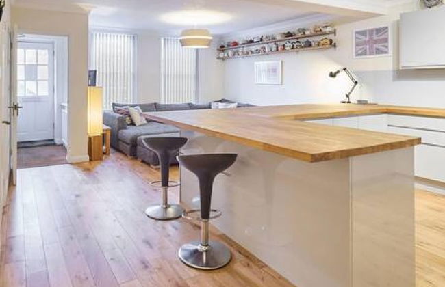 Host Stay Cobb Court - Foto 7