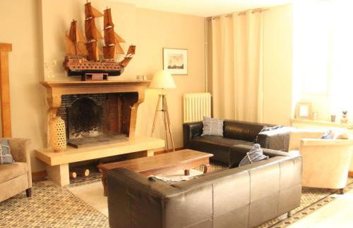 Elegant Family Home in Bouix - Foto 1