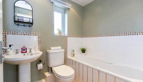 Stylish 3BR Contractor Friendly Long Stays - Foto 5, Other