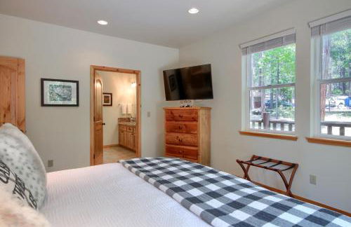 Rivercrest Lodge with Hot Tub-Pool Table-Firepit - Foto 34