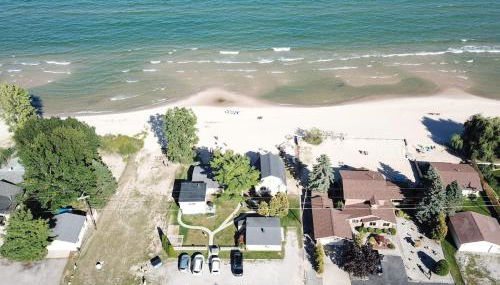 Beach Club of Oscoda - All 4 Beachfront Cottages - Foto 4