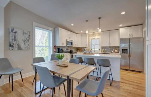 Fall Festivities - 4BR Home by IU Stadium Bloomington Bliss - Foto 19