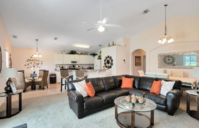 Beautiful 4 Bedroom 3 Bathroom Pool spa Villa - Foto 21