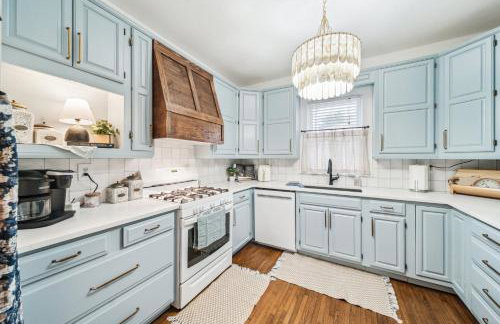 Hottub, Pool Table, Basketball, Firepit, Sleeps 8 - Photo 38