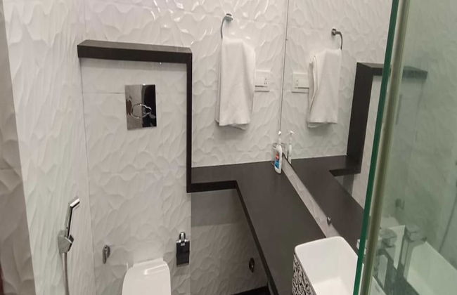 The Diplomat Villa - Photo 32