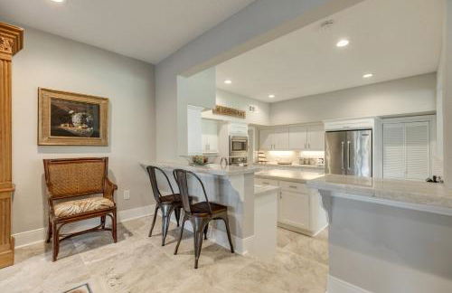 Stunning Waterfront Rental Property with Private Dock and Pool - Foto 12