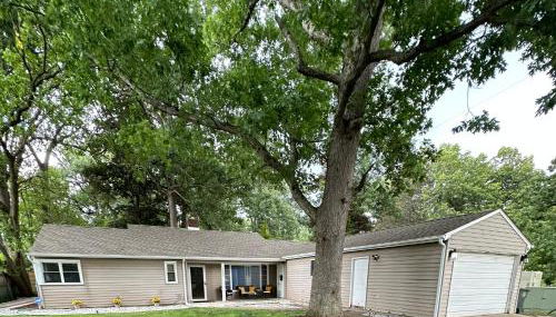 Notre Dame vs USC, 5 BR Ranch Walk to Campus, 2 Full Baths, Game Room - Foto 2