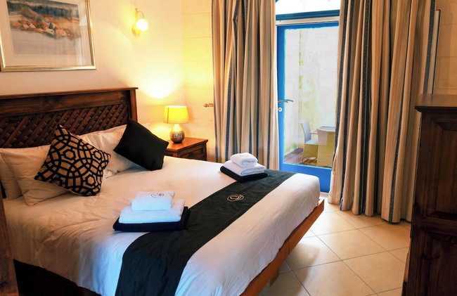 Dionisia Gozitan Villa and Pool - Photo 5