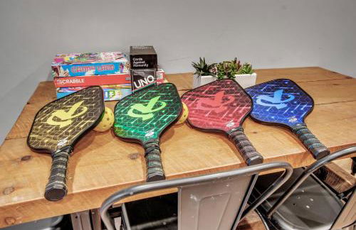 Renovated Ski In Out Condo King Bed Patio Grill - Foto 24