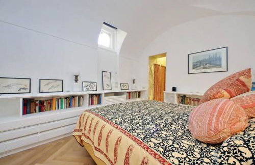 Pantheon Apartment with private terrace - Photo 16
