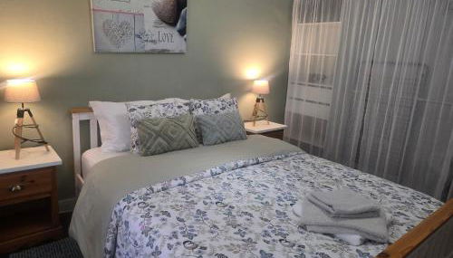 Number 22 - Le Dorat - Apartment 3 with garden & free parking - Foto 3