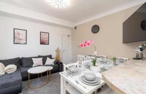 Open Mind Property - Hot Tub, 7 Beds & Free Parking - Foto 10