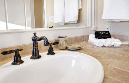 Lake House - A Birdy Vacation Rental - Foto 35